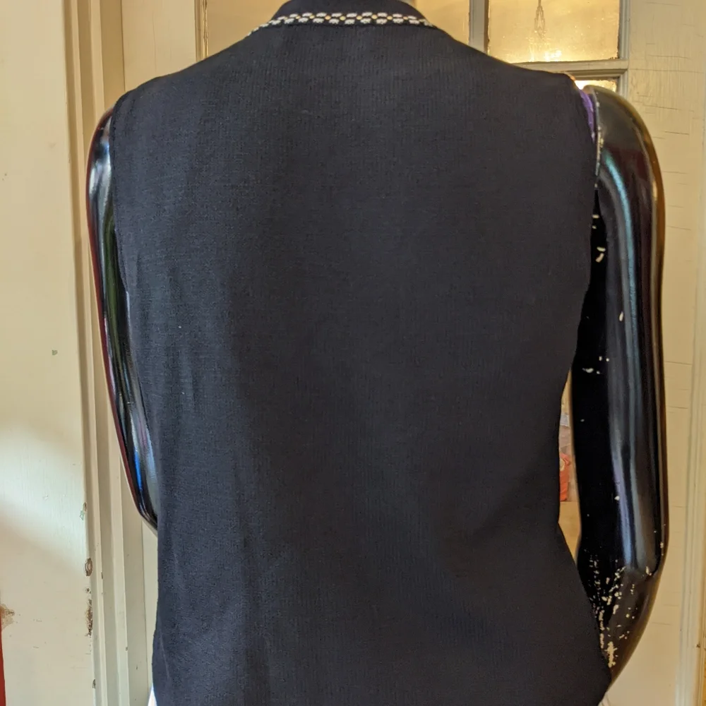 Beautiful St John Sport sweater set - Picture 13 of 16